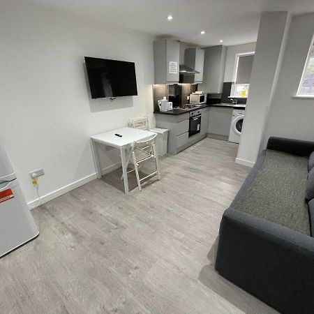 London Dagenham Apartments מראה חיצוני תמונה